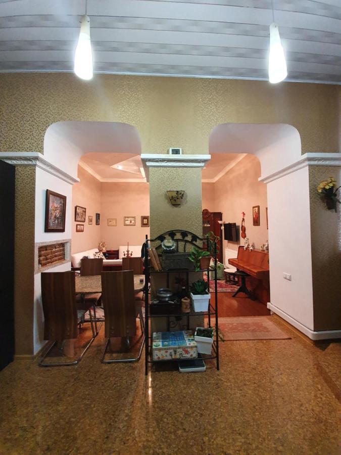Отель Гостевой дом TM Тбилиси Экстерьер фото