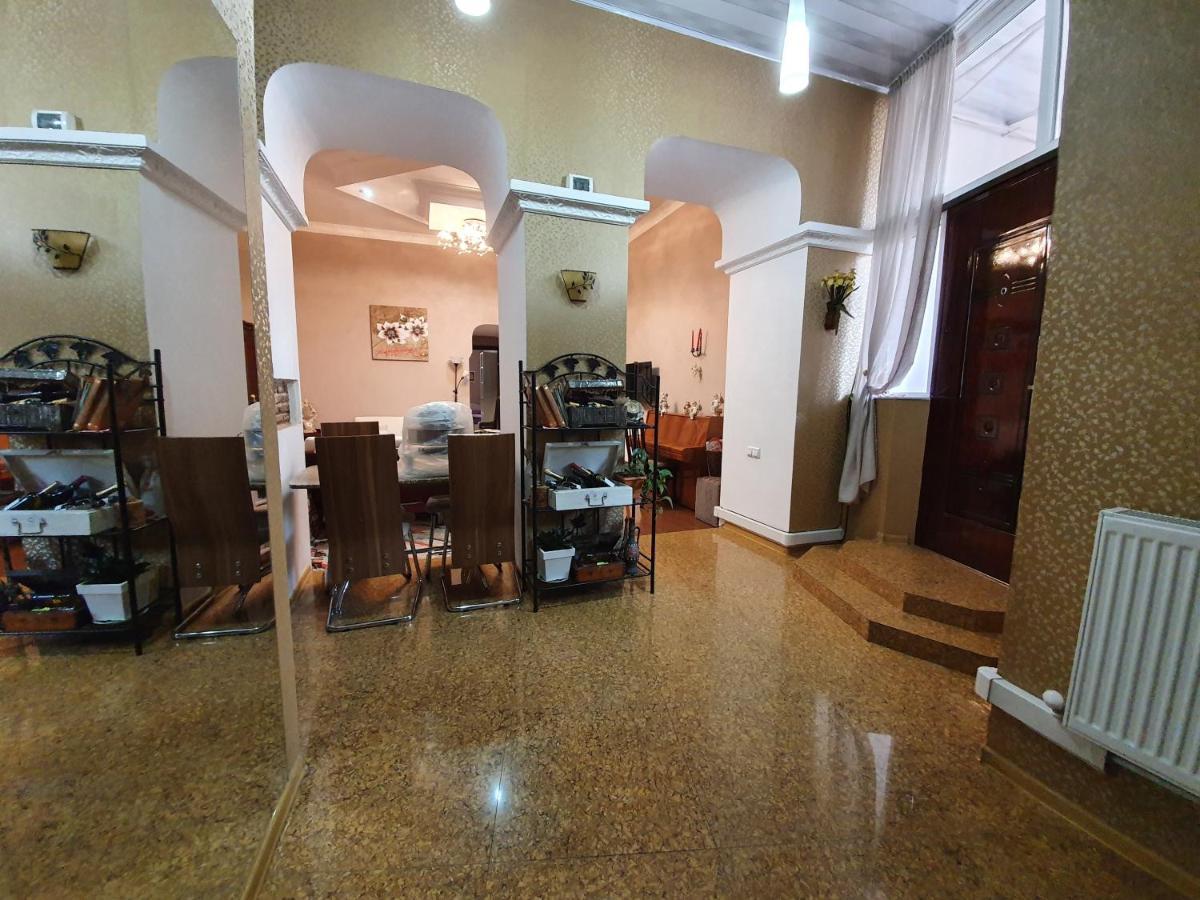 Отель Гостевой дом TM Тбилиси Экстерьер фото